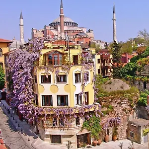 Empress Zoe Istanboel